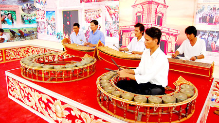 La Música “ngu am”- un preciado patrimonio cultural de los jemeres